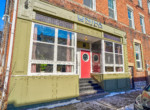 200 Main St S-27