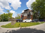 2535 Bloor St W-10